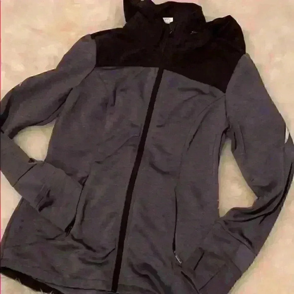 ✨VS Sports Athletic Jacket in Great Condition - Picture 1 of 7